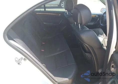 2007 Mercedes-Benz C 230 Sport z USA, uszkodzony, nr VIN WDBRF52H37F936352